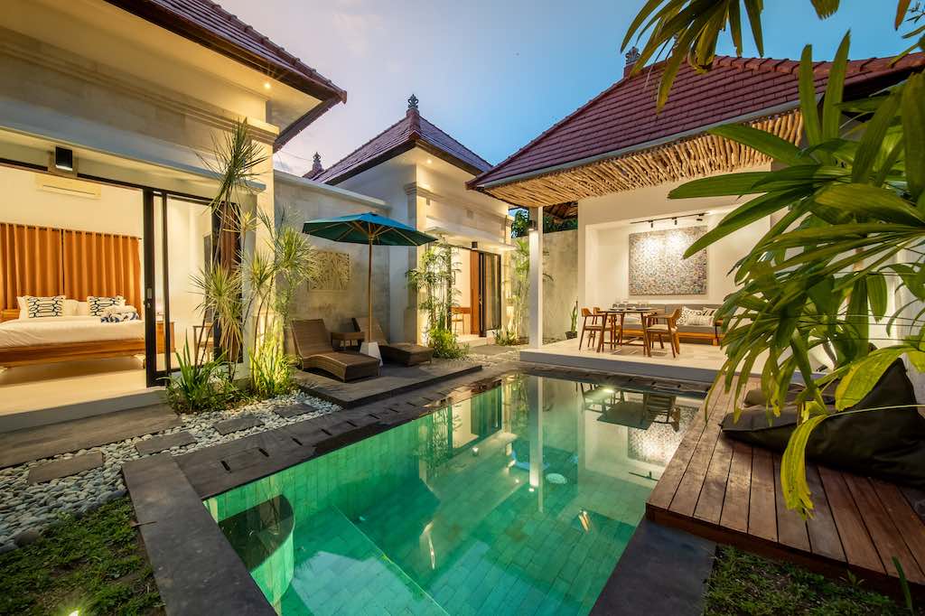 Villa Banua Seminyak Bali piscine