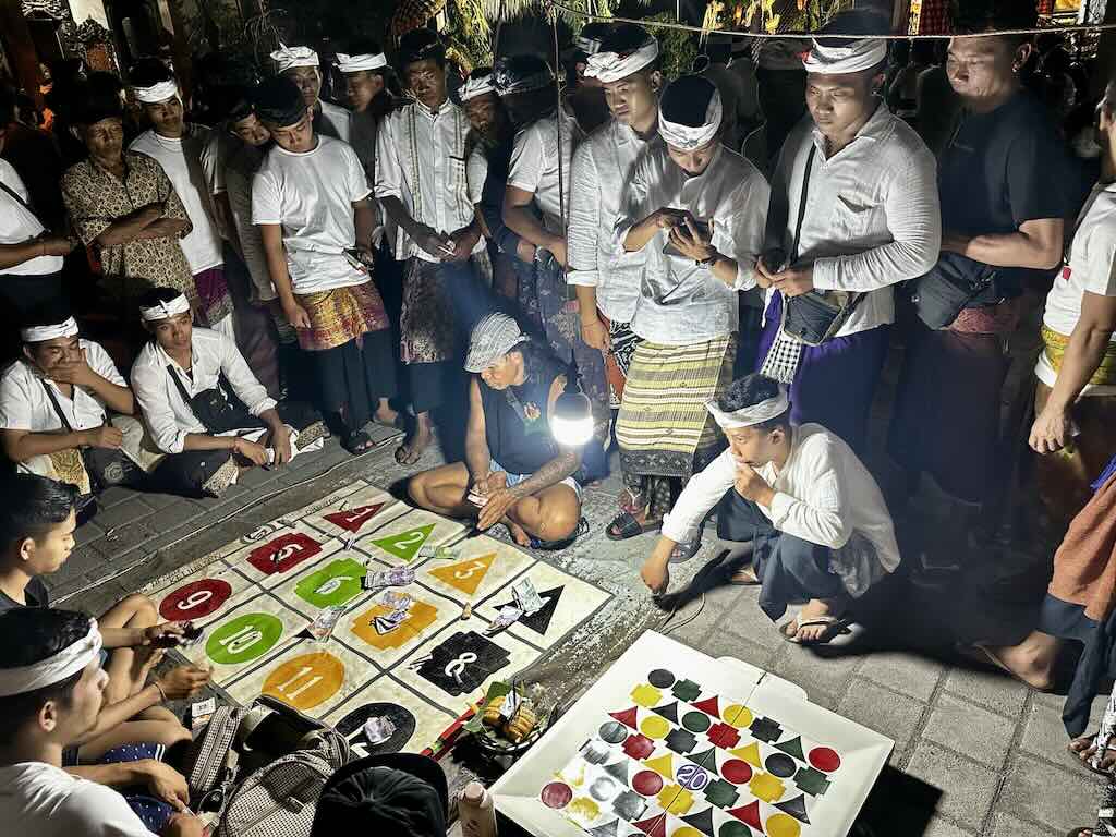 culture balinaise jeux bali nusa penida