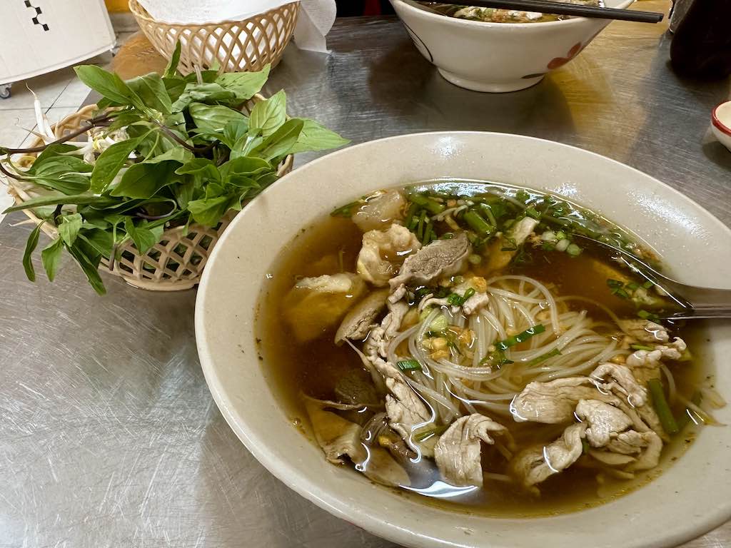 Hủ tiếu Pi Thai cuisinne vietnamienne