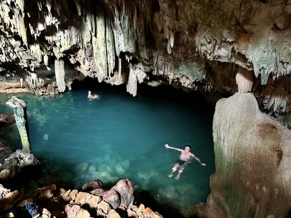 Grottes de Rangko Labuan Bajo