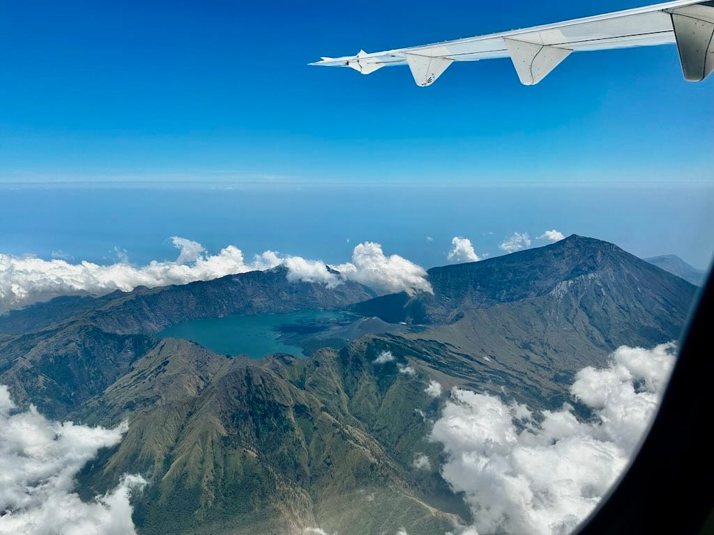 vue du volcan Rinjani depuis avion